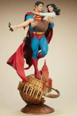 DC Comics Diorama Superman & Lois Lane 56 cm