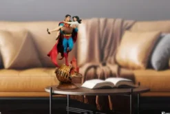 DC Comics Diorama Superman & Lois Lane 56 cm
