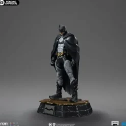 DC Comics Estatua 1/10 Art Scale Batman by Rafael Grampá 23 cm