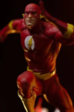 DC Comics Estatua 1/10 Art Scale Flash 25 cm