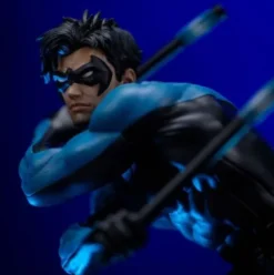 DC Comics Estatua 1/10 Art Scale Nightwing 27 cm