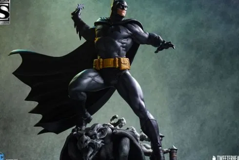 DC Comics Estatua 1/4 Batman (Black and Gray Edition)