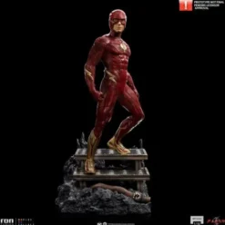 DC Comics The Flash Movie Estatua 1/10 Art Scale The Flash 22 cm