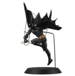 DC Direct Estatua a DC Designer Series Batman (by Dan Mora) 40 cm