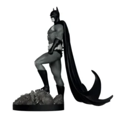 DC Direct Estatua 1/10 Batman by Bjorn Barends (Black White) 18 cm