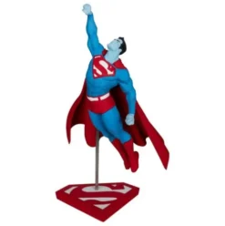DC Direct Estatua 1/10 Superman Red and Blue: Superman by Gary Frank Limited Edition 26 cm