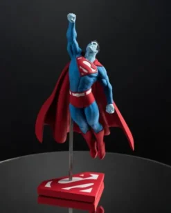 DC Direct Estatua 1/10 Superman Red and Blue: Superman by Gary Frank Limited Edition 26 cm