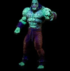 DC Multiverse Figura Megafig Killer Croc (GITD) (Gold Label) 30 cm