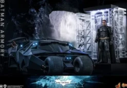 El caballero oscuro: La leyenda renace Figuras y Diorama Movie Masterpiece 1/6 Batman Armory with Bruce Wayne 30 cm
