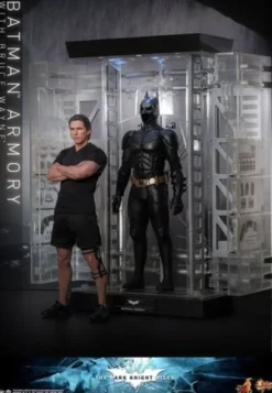 El caballero oscuro: La leyenda renace Figuras y Diorama Movie Masterpiece 1/6 Batman Armory with Bruce Wayne 30 cm