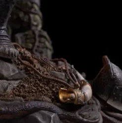 El Señor de los Anillos Estatua 1/10 Art Scale Lurtz, Uruk-Hai Leader 23 cm