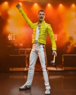 Freddie Mercury Figura Freddie Mercury (Yellow Jacket) 18 cm