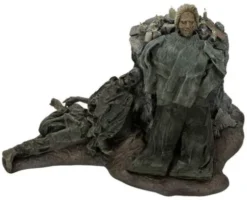 Friday the 13th: The Game Diorama Trenchcoat with Spikes Inferno Room Deluxe Set