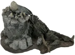 Friday the 13th: The Game Diorama Trenchcoat with Spikes Inferno Room Deluxe Set