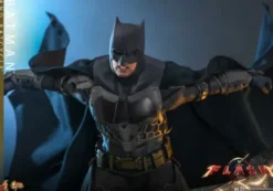 Hot Toys The Flash Figura Masterpiece 1/6 Batman & Batcycle