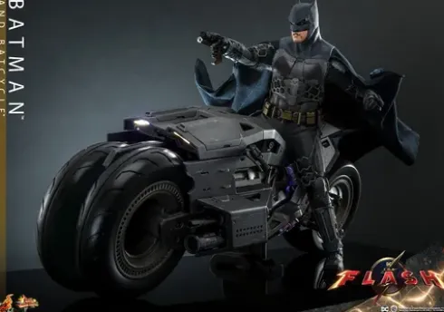 Hot Toys The Flash Figura Masterpiece 1/6 Batman & Batcycle