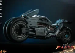 Hot Toys The Flash Figura Masterpiece 1/6 Batcycle