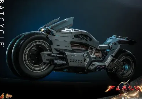Hot Toys The Flash Figura Masterpiece 1/6 Batcycle