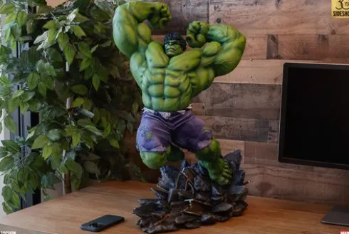 Hulk Classic Premium Format Sideshow