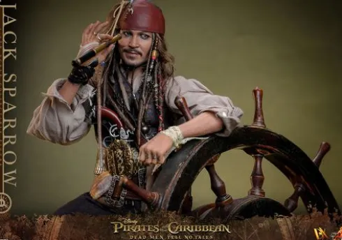 Jack Sparrow Deluxe Version Figura 1/6 Piratas del Caribe: La Venganza de Salazar 30 cm