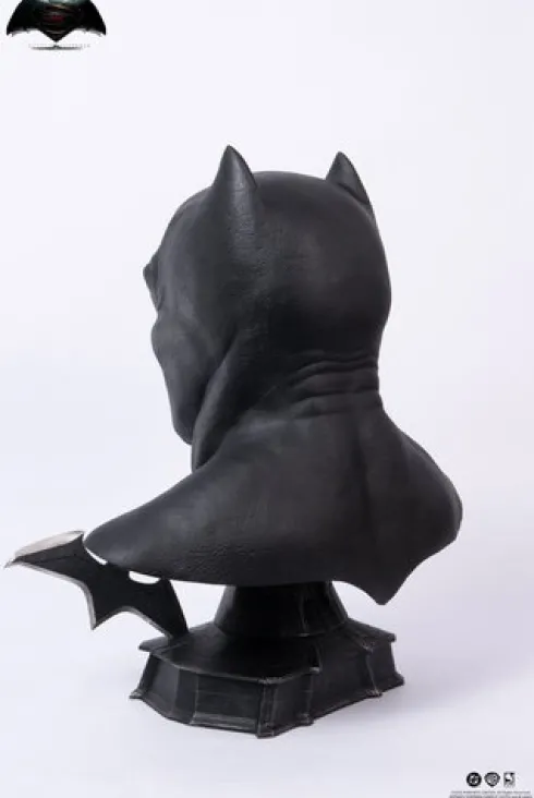 Justice League: Batman v Superman: Dawn of Justice Réplica 1/1 Batman Cowl 51 cm
