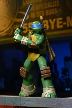 Las Tortugas Ninja Figura Ultimate Leonardo 18 cm