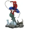 Marvel Comic Gallery Estatua Spider-Man Lamppost 25 cm