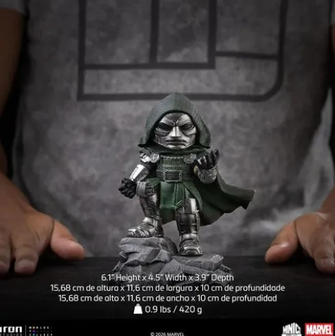 Marvel Doom Avengers Doomsday Minico Figura