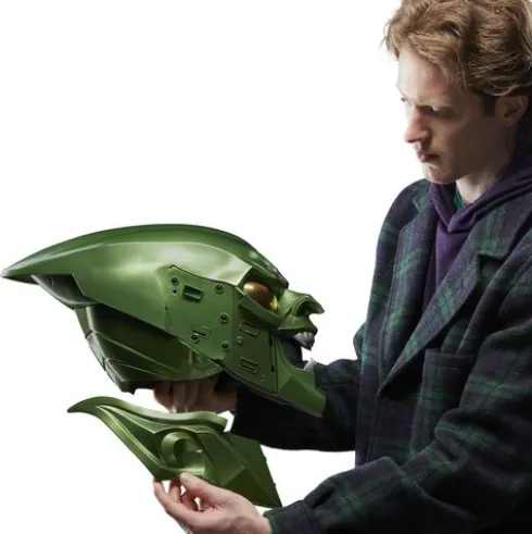 Marvel Legends Series Green Goblin Roleplay Helmet Spider-Man: No Way Home