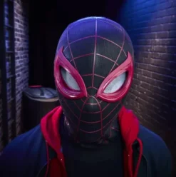 Marvel Legends Series Spider-Man: Miles Morales Electronic Expressive Mask