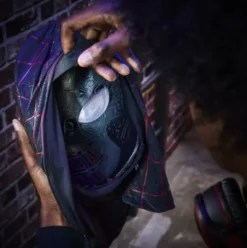 Marvel Legends Series Spider-Man: Miles Morales Electronic Expressive Mask