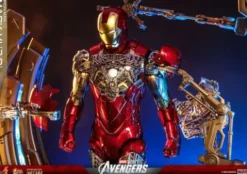 Marvel Los Vengadores Figura Movie Masterpiece Diecast 1/6 Iron Man Mark VI (2.0) with Suit-Up Gantry 32 cm