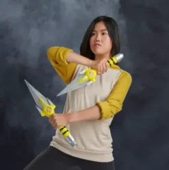 Power Rangers Lightning Collection Mighty Morphin Yellow Ranger Power Daggers