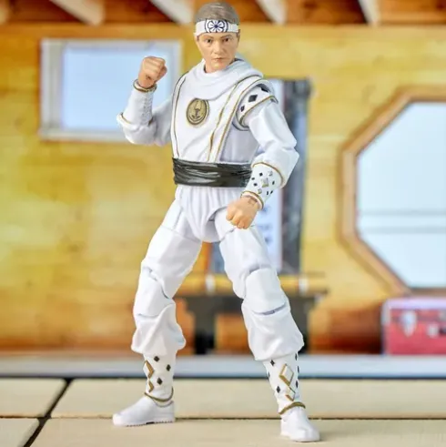 Power Rangers Lightning Collection Mighty Morphin X Cobra Kai Daniel LaRusso Morphed White Crane Ranger