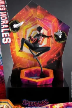 Spider-Man: Cruzando el Multiverso Figura Movie Masterpiece 1/6 Miles Morales 29 cm