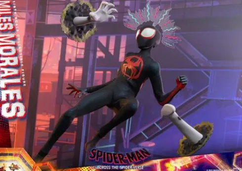 Spider-Man: Cruzando el Multiverso Figura Movie Masterpiece 1/6 Miles Morales 29 cm