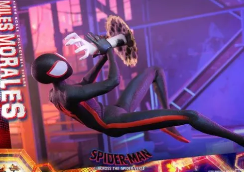 Spider-Man: Cruzando el Multiverso Figura Movie Masterpiece 1/6 Miles Morales 29 cm