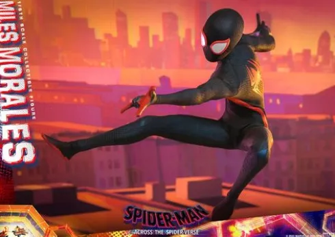 Spider-Man: Cruzando el Multiverso Figura Movie Masterpiece 1/6 Miles Morales 29 cm