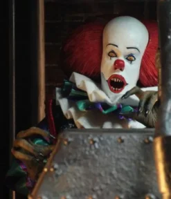 Stephen King’s It 1990 Figura Retro Pennywise 20 cm