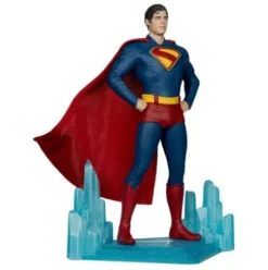Superman (2025) DC Multiverse Figura Mega Superman 28 cm