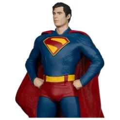 Superman (2025) DC Multiverse Figura Mega Superman 28 cm