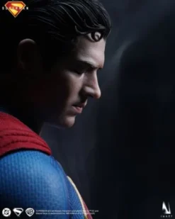 Superman (2025) Superman 1/6 Collectible Figure Inart