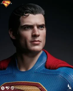 Superman (2025) Superman 1/6 Collectible Figure Inart