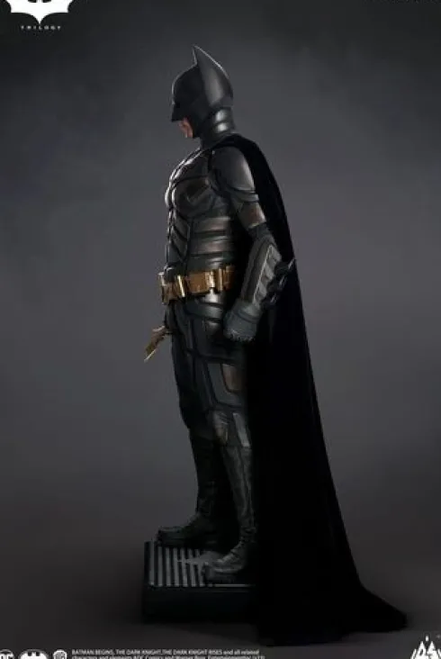 The Dark Knight Estatua tamaño real Batman Premium Edition 207 cm