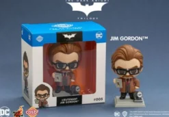 The Dark Knight Trilogy Minifigura Cosbi Lieutenant Jim Gordon 8 cm