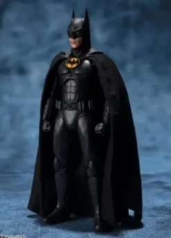 The Flash Figura S.H. Figuarts Batman 15 cm
