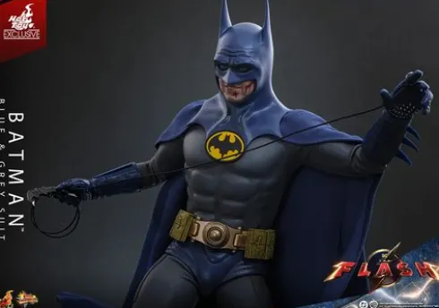 The Flash Movie Masterpiece Action Figure 1/6 Batman (Blue & Grey Suit) Limited Edition Hot Toys Exclusive 30 cm