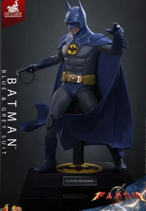 The Flash Movie Masterpiece Action Figure 1/6 Batman (Blue & Grey Suit) Limited Edition Hot Toys Exclusive 30 cm
