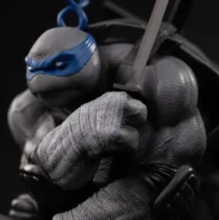Tortugas Ninja Estatua 1/10 Art Scale Leonardo Black and White Variant 26 cm exclusive