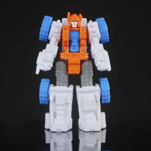 Transformers Generations Selects Titan Class Guardian Robot & Lunar-Tread